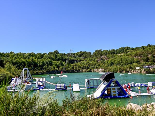 West Park
Inzinzac-Lochrist
Téléski nautique
Aquapark
Kayak
Paddle
Bateaux électriques
Laser Game
Wakeboard
Ski nautique
Kneeboard
Blavet
Paddler enfants
Activités nautiques
Loisirs
Aventure
Nature
Sensations
Parc de loisirs
Famille
Enfants
Groupes
Restaurant
Bar
Restauration
Carte sucrée/salée
Accueil
Sécurité
Encadrement
Réservation
Expérience
Groupes
Particuliers
C.E.
Entreprises
Accessibilité
Wi-Fi
Aire de jeux
Cadeaux
Activités en plein air
